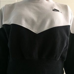 Cropped Nike jacket